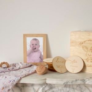 Boite en bois cadeaux personnalisée Le Havre Les BAM naissance bébé fille