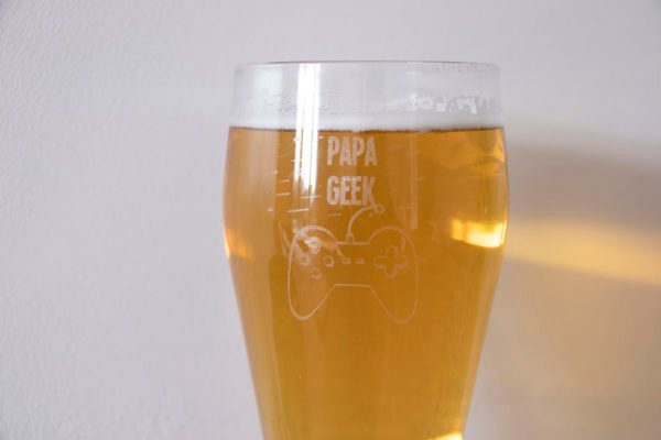 Boite en bois cadeaux personnalisée Le Havre Les BAM verre bière papa geek